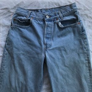 Vintage Levi’s 701 size 28